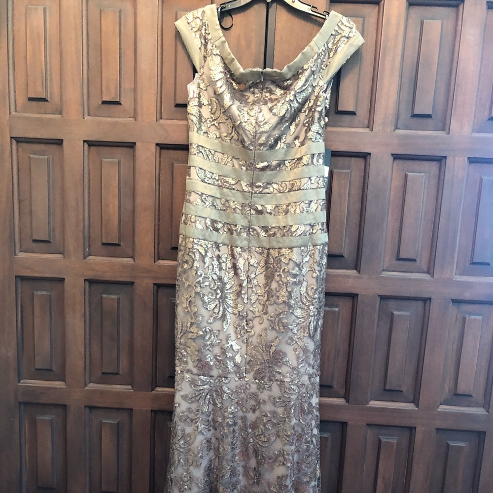 Tadashi Shoji floor length formal dress